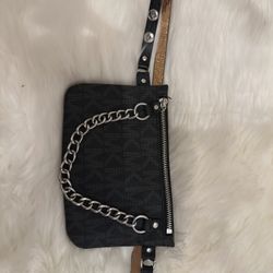 Michael Kors Signature Logo Fanny Pack Belt Bag Chain Zipper Wallet Black