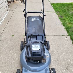 Lawnmower Craftsman Push In Excellents Conditions 