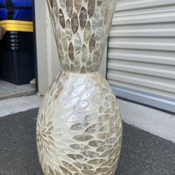Textured Pearl Like Vase