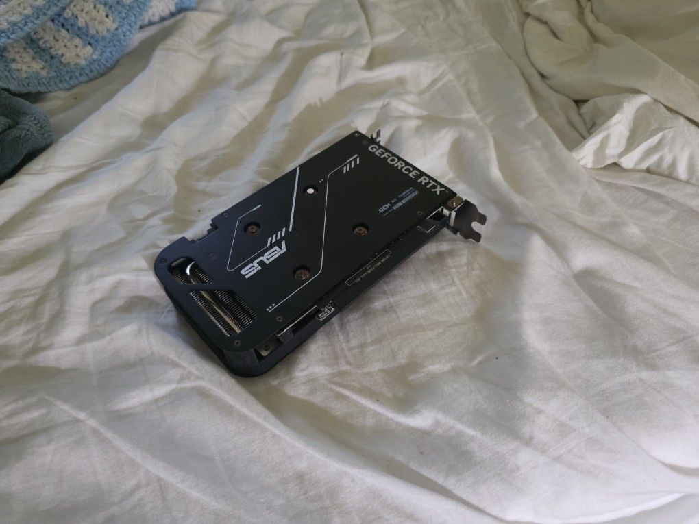 ASUS Dual GeForce RTX 4060 OC Edition 8GB GDDR6