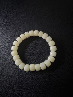 Cream Bead Stretch Bracelet – Smooth Barrel Beads, New