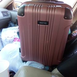 suitcase 