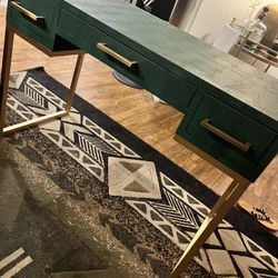  Modern desk w/ 3 Drawers