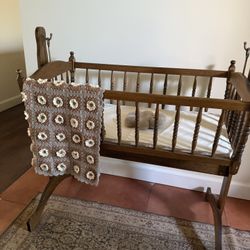 Baby Swinging Cradle