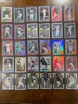 Topps Baseball Card Lot – 30 Cards
