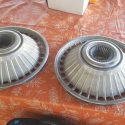 Chevy Hubcaps Clean