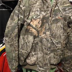 Mossy Oak Jacket And Carhartt Mens Hoodie 