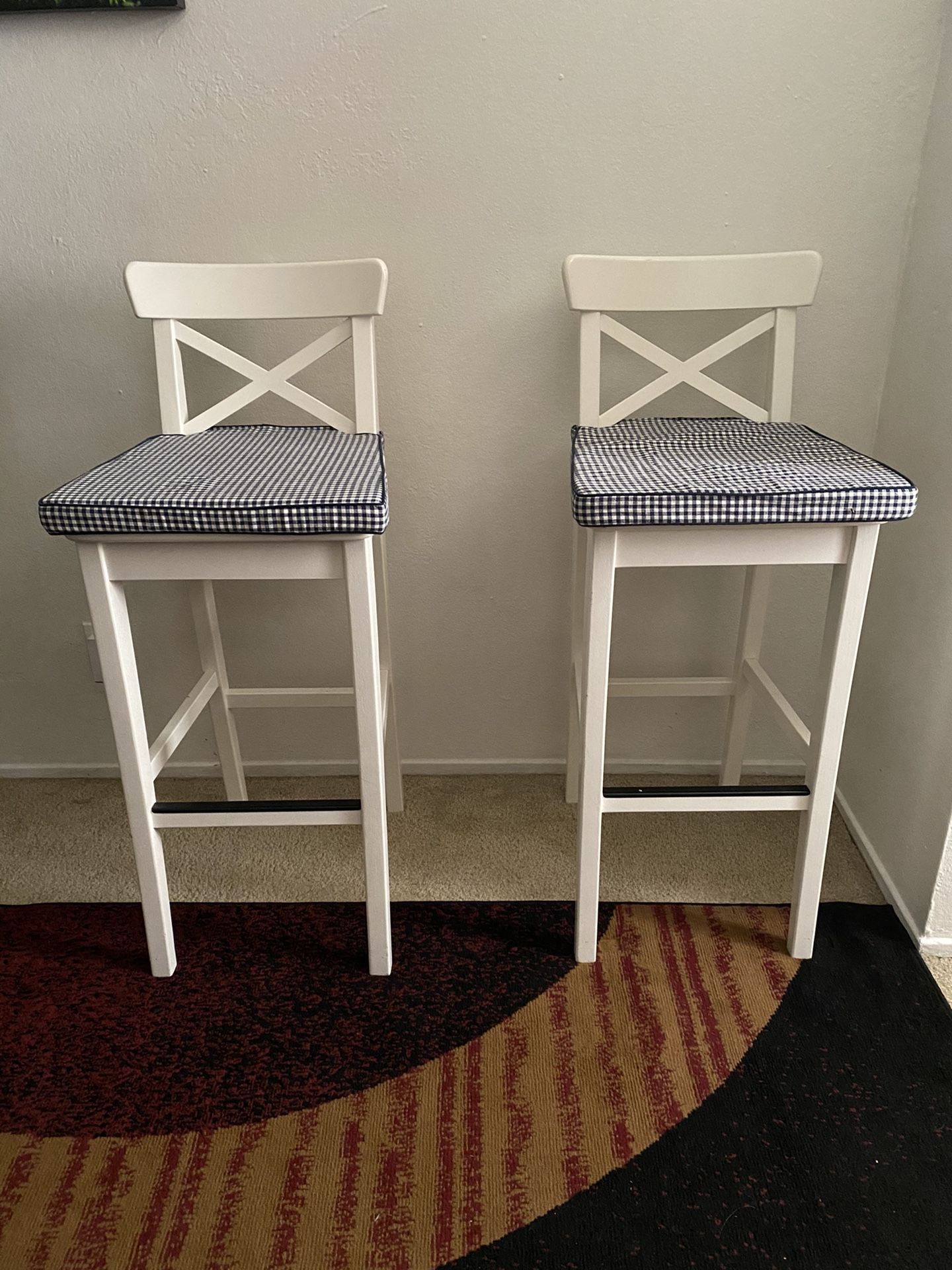 Ingolf high chairs