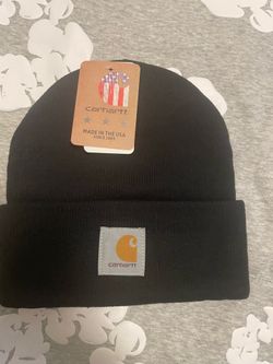 Black Carhartt beanie