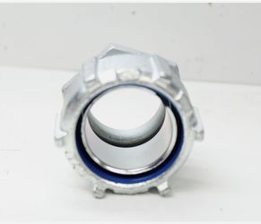 Thomas & Betts 5237 2" Liquidtight Flexible Metal Conduit Connector