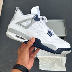 Jordan 4 ‘Midnight Navy’ Retro 
