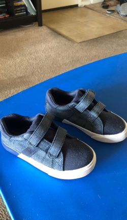 THE CHILDREN’s PLACE (size 10)