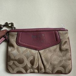 coach pink wristlet wallet 6x4”
