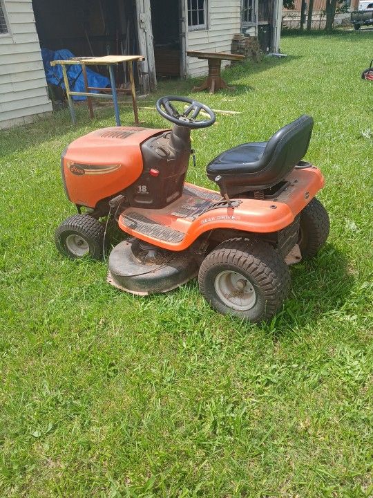 riding mower/ariens