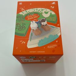 Labubu - Playing Games Scene Sets
