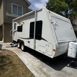 2012 Forest River Surveyor Hybrid 19ft Travel Trailer 