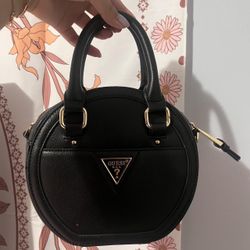 GUESS Round Purse 