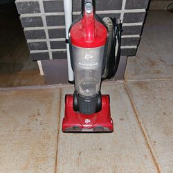 Dirt Devil Bagless Vacuum