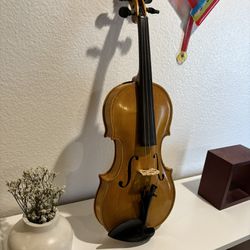 Hand-Made Full-Size Violin