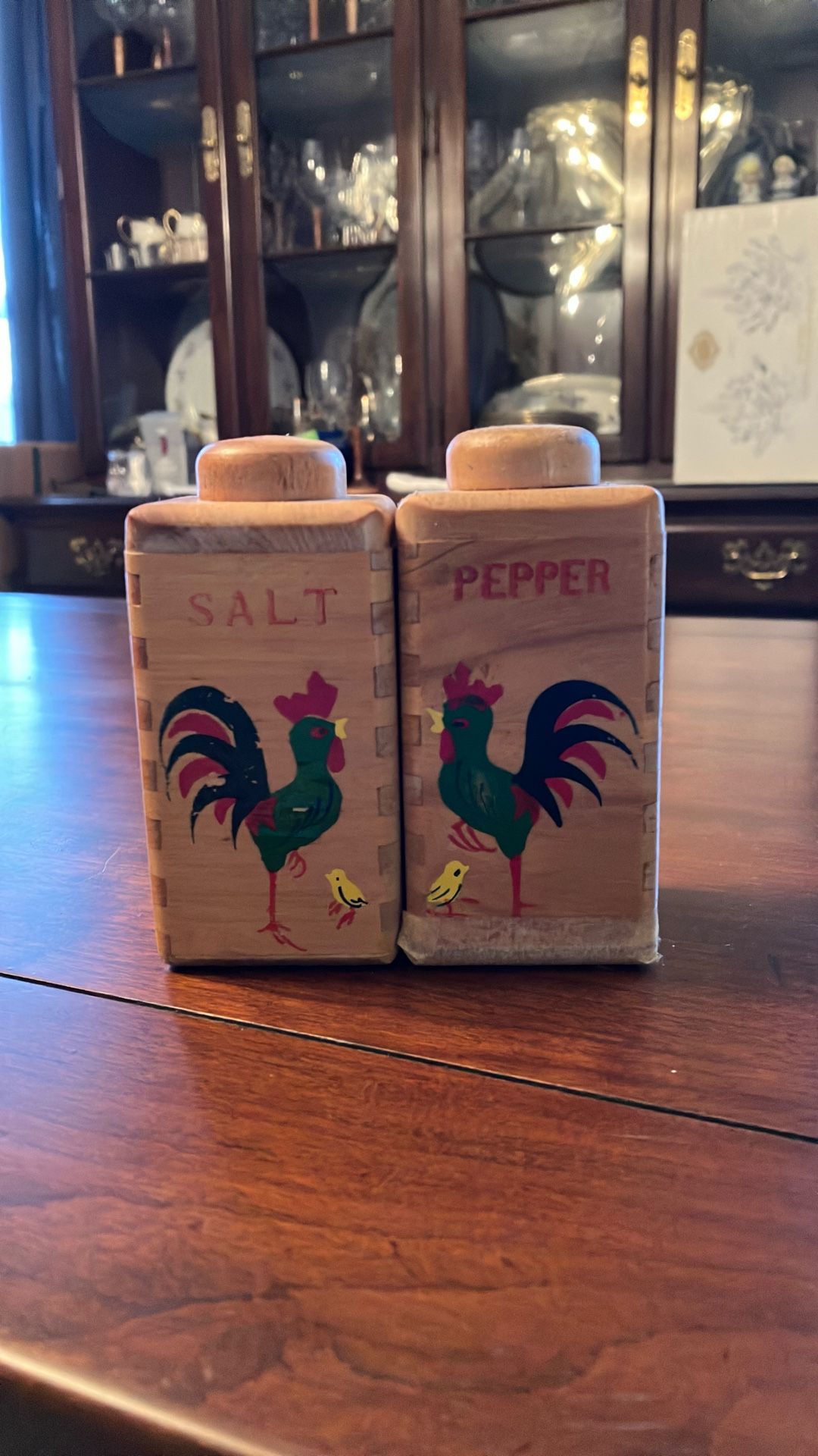 Wooden Salt & Pepper Shaker Set 