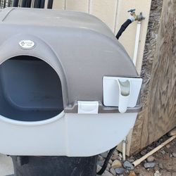 Cat Litter Box