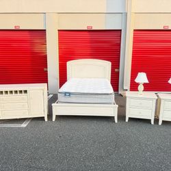 AMERICAN DREW SOLID WOOD QUEEN BEDROOM SET IN PERFECT CONDITION DELIVERY AVAILABLE 🚚