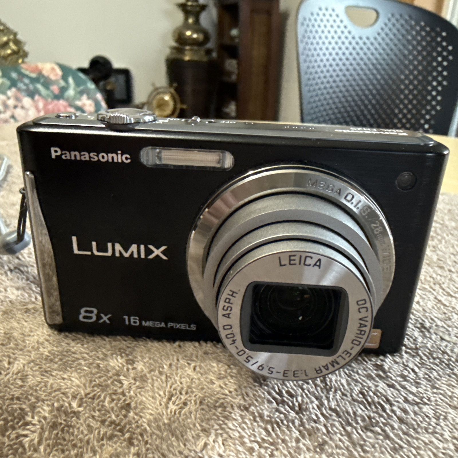 Panasonic LUMIX DMC-FH25 LUMIX 16 MP Black Digital Camera - Black with battery and memory card. No charger