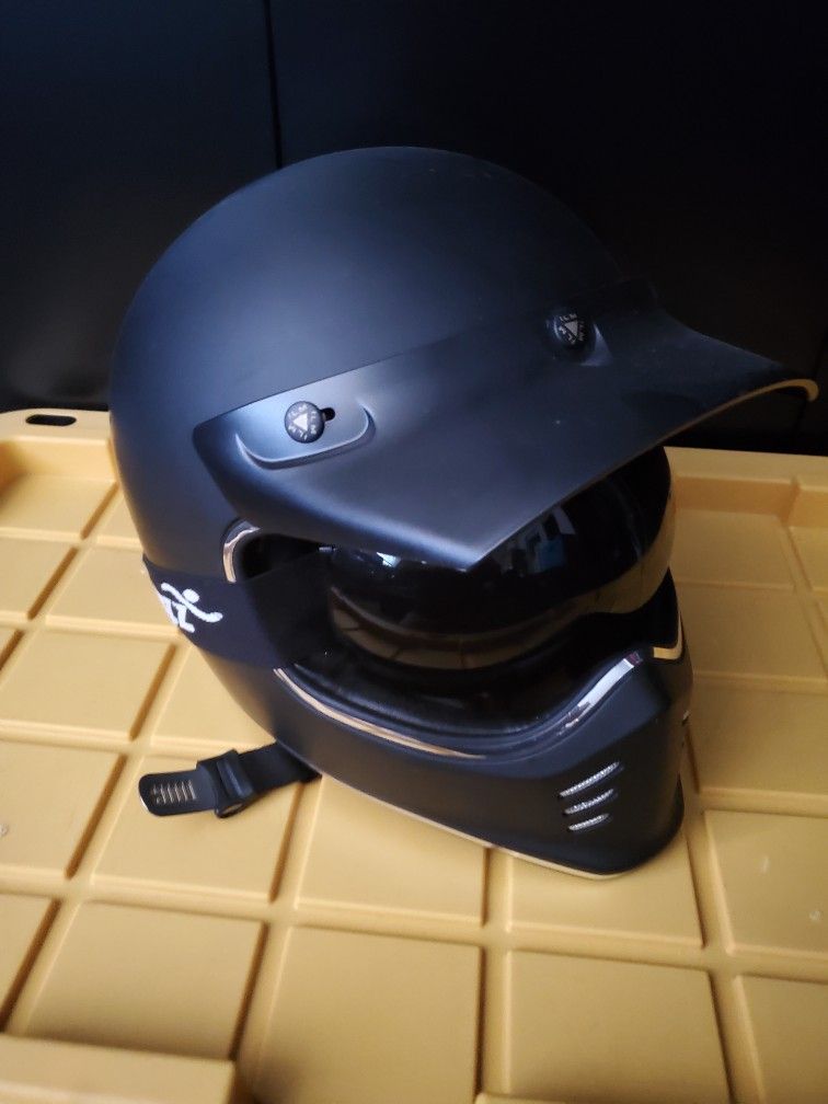 ILM Motorcyle Helmet With Goggles