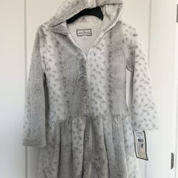 Girls Coat - New 