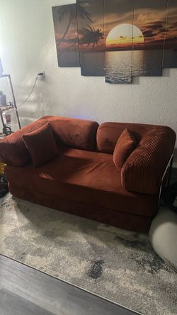 Loveseat/couch