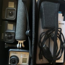 GoPro w/3 Cameras-and Light Attachment 