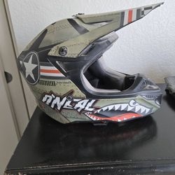Dirtbike Helmet