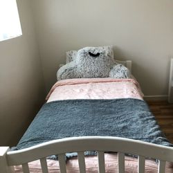 Twin White Bed With Mattress 
