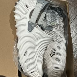 Salehe Bembury Crocs Size 10 $45