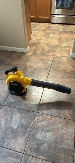60 Volt Max Brushless DeWalt Leaf Blower