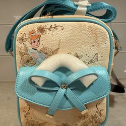 Disney Cinderella Wondapop Crossbody