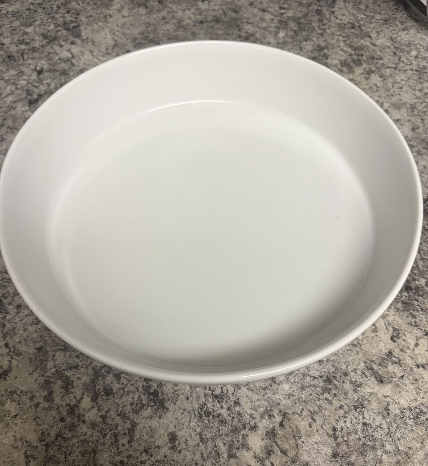 4-Piece Crate And Barrel Bowls In 3 Sizes