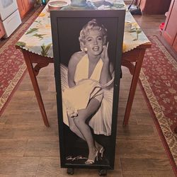 Marilyn Monroe framed canvas