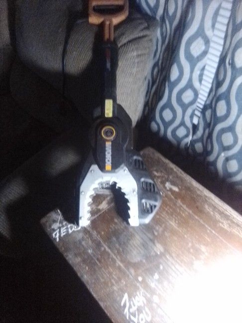 Jaw Saw
