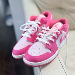 pink Nike Air Jordan 1 Low