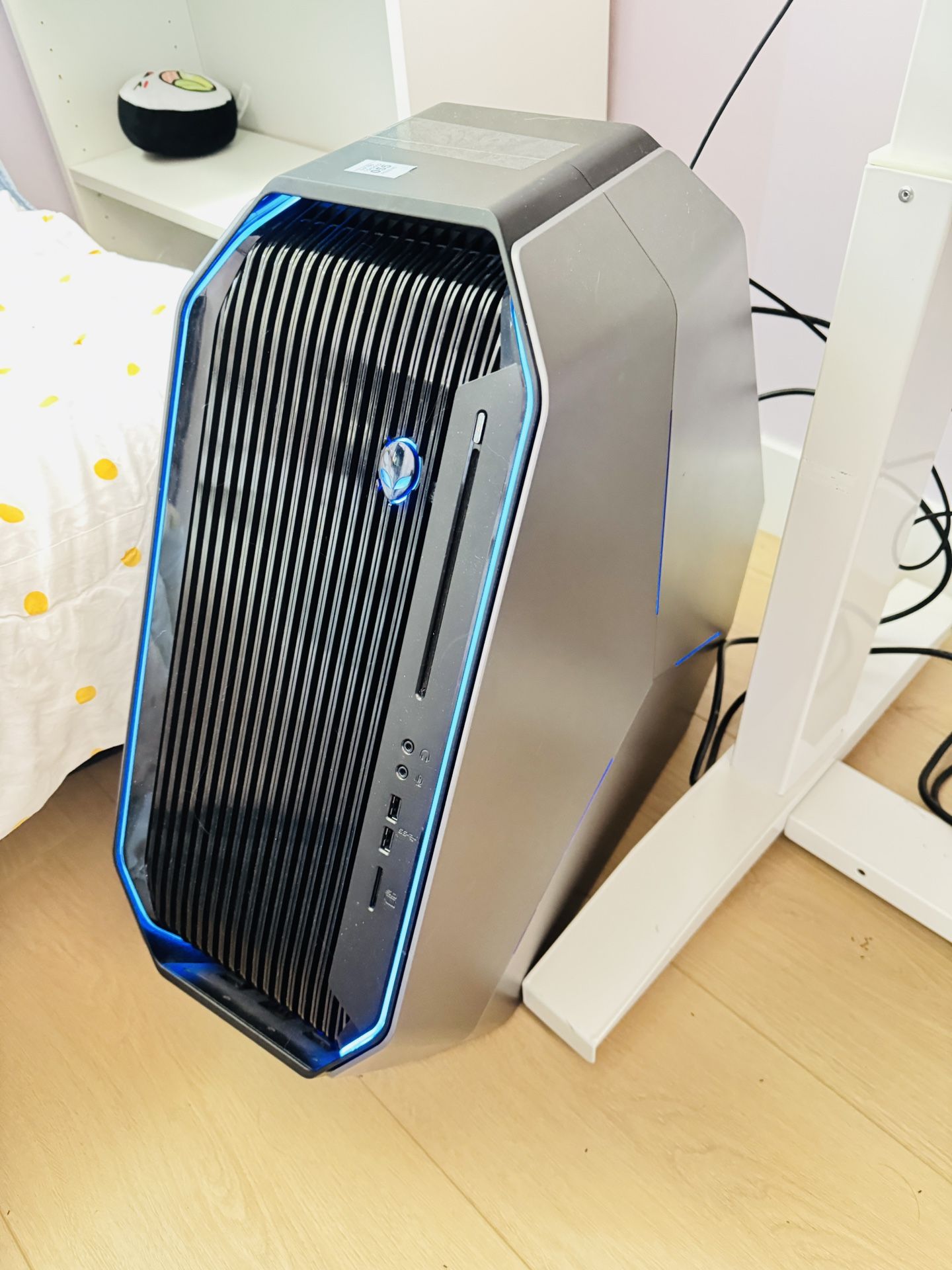 Alienware Area 51 R2 -6950X 10 Cores GTX1070