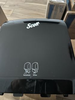 Scott Electronic Heart Wheel Towel Dispenser Brand New