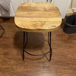 4 Bar Stools