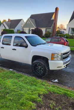 Fuel 20x12- 44. Trade For 22x12 6lug Chevy