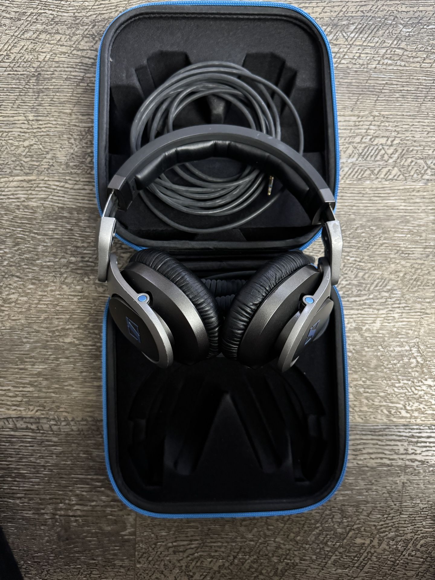 Sennheiser Hd8 Dj Headphones