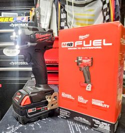 MIKWAUKEE M18 FUEL 3/8 IMPACT WITH 5.0 BATTERY AND CHARGER