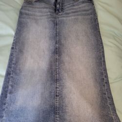 Falda Talla M. Usado Pocas Veces. En Buena Condición