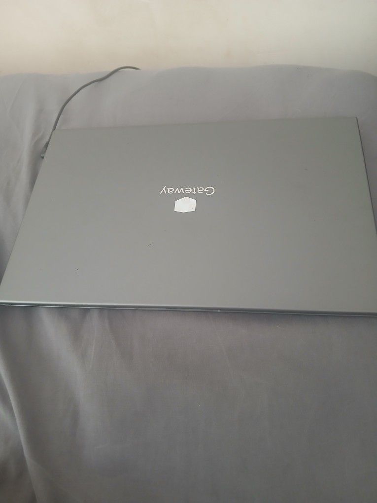 Like New Gateway Laptop
