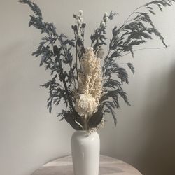 Dried Flower arrangement