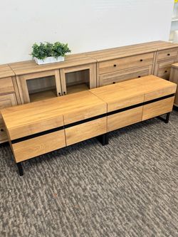 Modern 2-in-1 TV Stand for 75-Inch TVs, Entertainment Center with Storage Cabinets and Oak Finish, Metal Base for Living Room. 💰140$